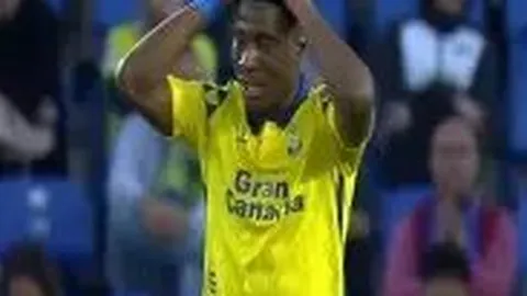 【独家揭秘】邵佳一背后的外籍智囊团助力，开启“中西合璧”足球新风尚